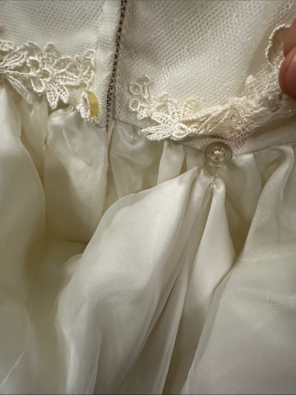 Vintage Ivory Lace wedding Dress lace veil - Picture 4 of 13